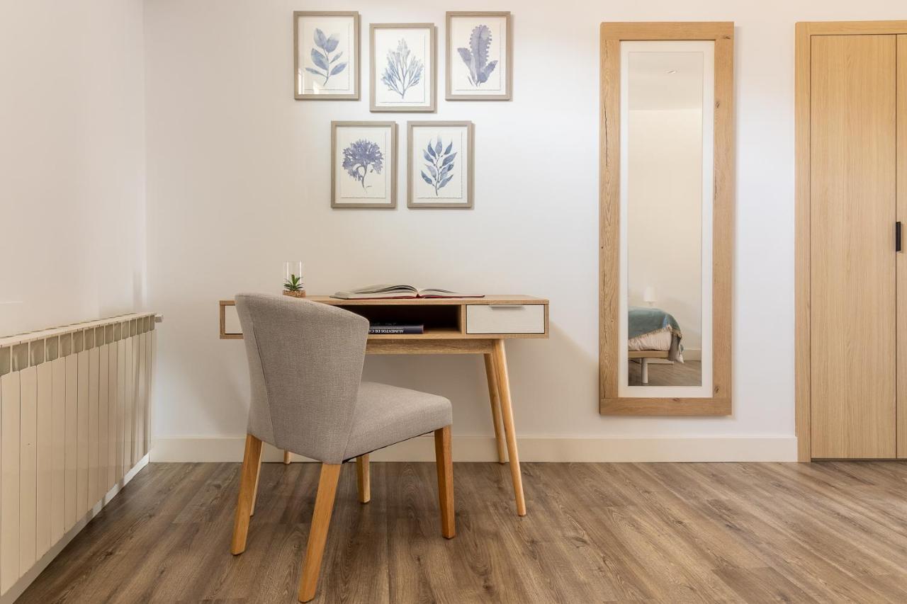 Apartamentos El Patio Plaza Santa Clara Касерес Экстерьер фото